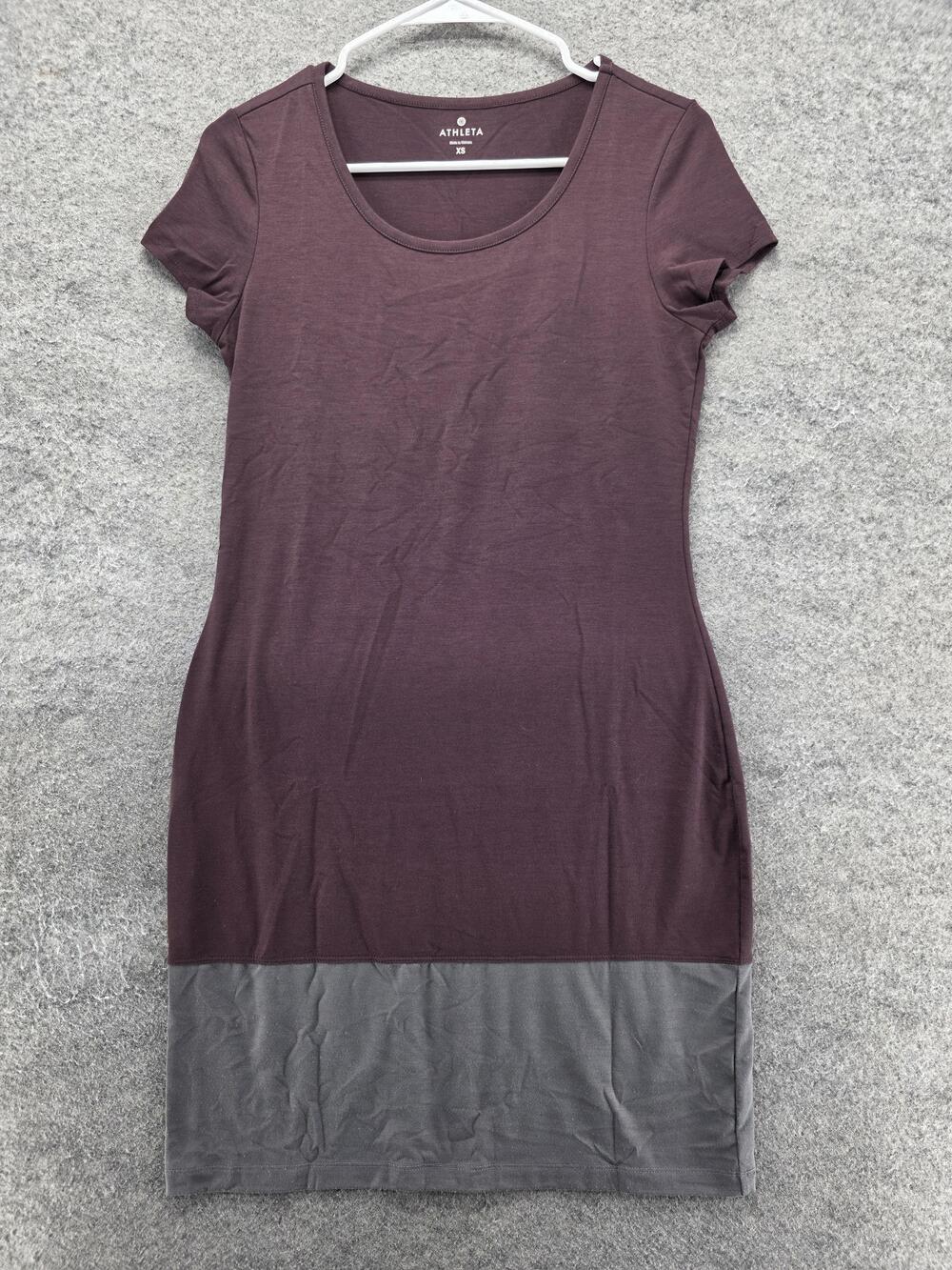 Athleta Dress Womens XS Purple T-Shirt Midi Scoop Neck Short Sleeve Colorblock